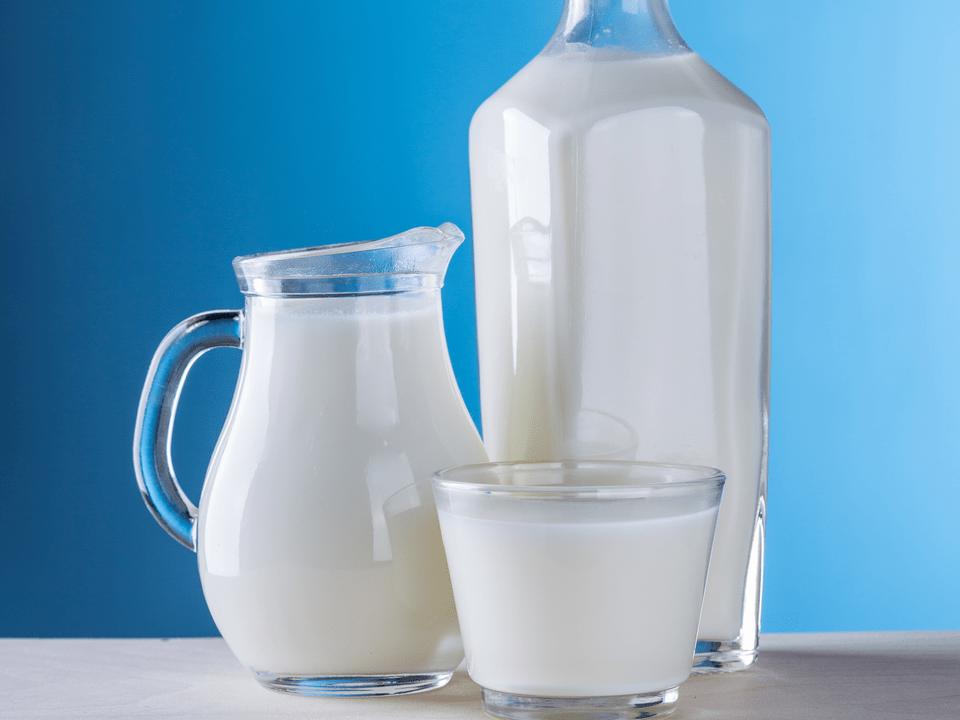 Les produits laitiers constituent la base du régime kéfir. 