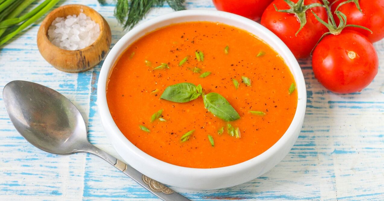 soupe de purée de tomates un favori de régime